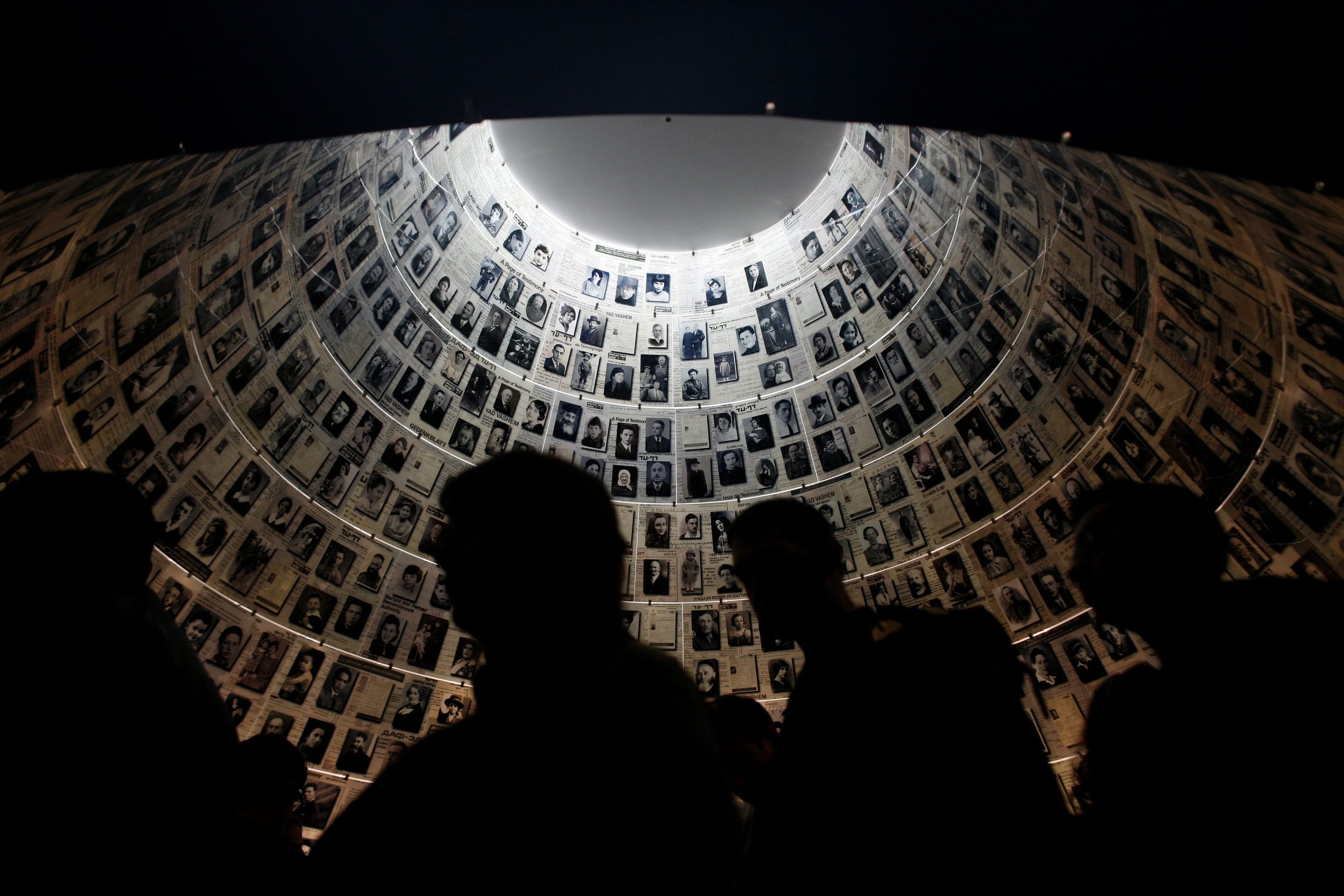 De holocaust door Yad Vashem en Google